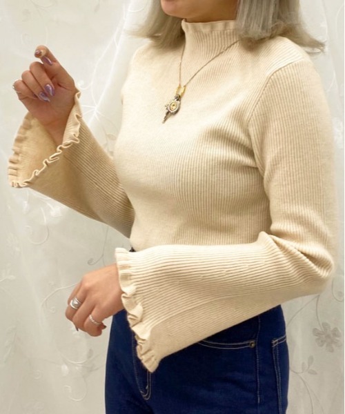 apres jour（アプレジュール）の「フリルハイネックリブニット【ZOZOTOWN限定アイテム】（ニット/セーター・レディース・モカ/ブラック/ベージュ/アイボリー・フリー/X-LARGE）」の5枚目の写真