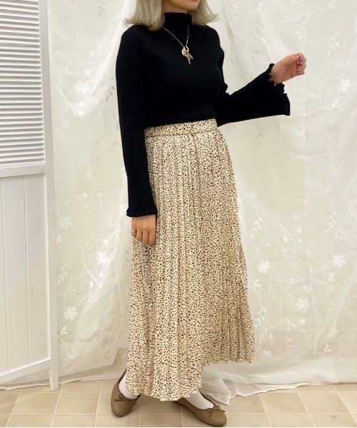 apres jour（アプレジュール）の「フリルハイネックリブニット【ZOZOTOWN限定アイテム】（ニット/セーター・レディース・モカ/ブラック/ベージュ/アイボリー・フリー/X-LARGE）」の12枚目の写真