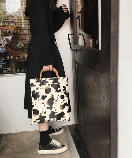 shopnikoniko（ショップニコニコ）の「アニマル柄バンブーハンドルトート（トートバッグ・レディース・アニマル・フリー）」の3枚目の写真