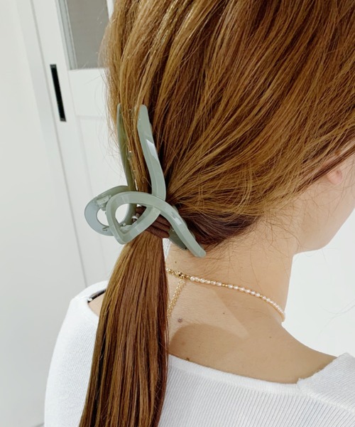 iso（イソ）の「ラウンドヘアクリップ（バレッタ/ヘアクリップ・レディース・その他1/その他2/ブラック/パープル/ピンク/グリーン・FREE）」の7枚目の写真