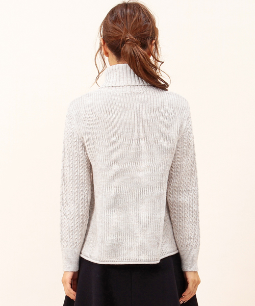 B:MING by BEAMS（ビーミングバイビームス）の「＜LEE12月号掲載＞＜InRed 12月号掲載＞ビーミング by ビームス / アーサータートルニット（ニット/セーター・レディース・オフホワイト/カーキ/ブルー/ネイビー/レッド・ONE SIZE）」の8枚目の写真