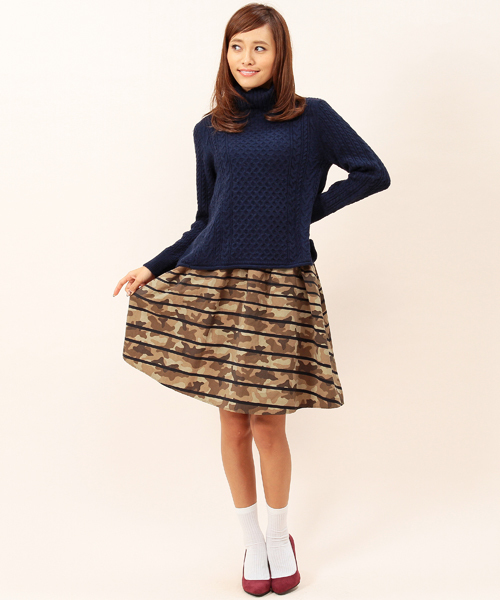 B:MING by BEAMS（ビーミングバイビームス）の「＜LEE12月号掲載＞＜InRed 12月号掲載＞ビーミング by ビームス / アーサータートルニット（ニット/セーター・レディース・オフホワイト/カーキ/ブルー/ネイビー/レッド・ONE SIZE）」の22枚目の写真