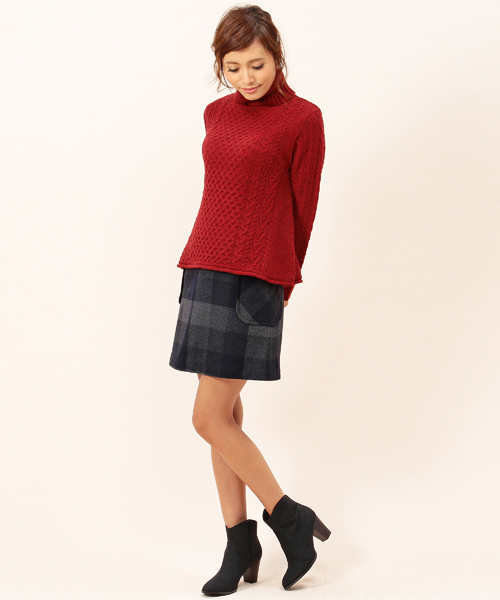 B:MING by BEAMS（ビーミングバイビームス）の「＜LEE12月号掲載＞＜InRed 12月号掲載＞ビーミング by ビームス / アーサータートルニット（ニット/セーター・レディース・オフホワイト/カーキ/ブルー/ネイビー/レッド・ONE SIZE）」の15枚目の写真