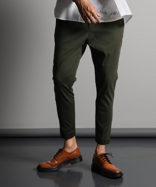The DUFFER of ST.GEORGE（ザダファーオブセントジョージ）の「『WONDER SHAPE』CROPPED EASY：360°全方向高伸縮 『ワンダーシェイプ』 クロップド イージーパンツ（チノパンツ・メンズ・ブラック/チャコールグレー/ダークグリーン/ネイビー・SMALL/MEDIUM/LARGE/X-LARGE）」の8枚目の写真