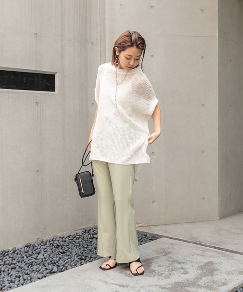 CAPRICIEUX LE'MAGE(カプリシューレマージュ)の「透かし編リネン半袖プルオーバー(ニット/セーター・レディース・オフホワイト/ブラック・FREE)」の3枚目の写真