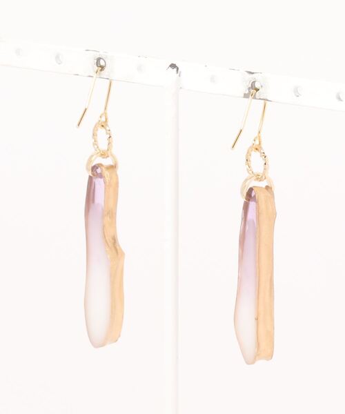 tone(トーン)の「【estela】アゲートスライス ピアス(W×P)(MA)(ピアス(両耳用)・レディース・ホワイト系その他・FREE)」の2枚目の写真