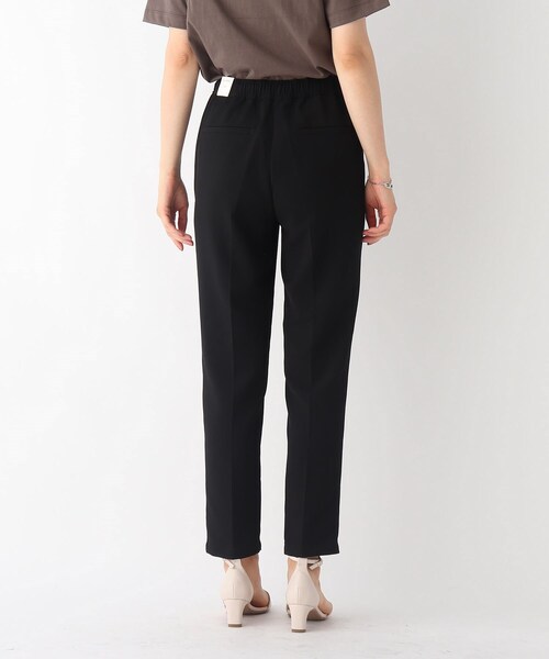 OPAQUE.CLIP(オペークドットクリップ)の「◆ストレッチカルゼ イージーテーパードパンツ【WEB限定サイズ】(その他パンツ・レディース・ベージュ/ダークオリーブ/ブラック/チャコールグレー・42/34/38/36/40)」の7枚目の写真