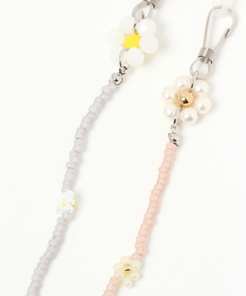 Me%（ミィパーセント）の「【3way】フラワーポイントマルチストラップ（マスク・レディース・ホワイト/ブラック/ライトピンク/グリーン系その他/ホワイト系その他・FREE）」の8枚目の写真