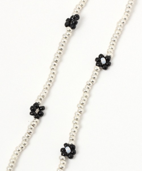 Me%（ミィパーセント）の「【3way】フラワーポイントマルチストラップ（マスク・レディース・ホワイト/ブラック/ライトピンク/グリーン系その他/ホワイト系その他・FREE）」の14枚目の写真