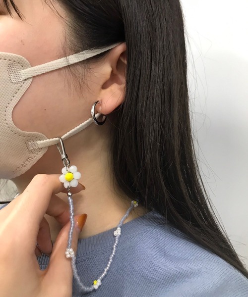 Me%（ミィパーセント）の「【3way】フラワーポイントマルチストラップ（マスク・レディース・ホワイト/ブラック/ライトピンク/グリーン系その他/ホワイト系その他・FREE）」の16枚目の写真