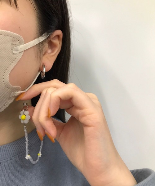 Me%（ミィパーセント）の「【3way】フラワーポイントマルチストラップ（マスク・レディース・ホワイト/ブラック/ライトピンク/グリーン系その他/ホワイト系その他・FREE）」の17枚目の写真