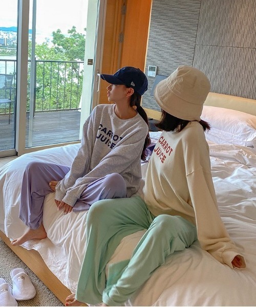 chuu(チュー)の「CHUU ボーイングトレーニングパンツ(スウェットパンツ・レディース・ブラック/ミント/バイオレット/ピンク・FREE)」の14枚目の写真