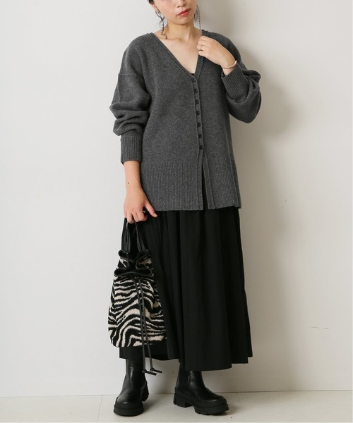 journal standard L'essage（ジャーナルスタンダードレサージュ）の「GOSPEL Vカーディガン◆（カーディガン/ボレロ・レディース・ベージュ/グレー/グリーン・FREE）」の8枚目の写真