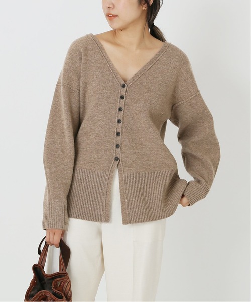 journal standard L'essage（ジャーナルスタンダードレサージュ）の「GOSPEL Vカーディガン◆（カーディガン/ボレロ・レディース・ベージュ/グレー/グリーン・FREE）」の5枚目の写真