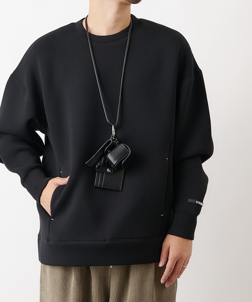 COLONY 2139(コロニートゥーワンスリーナイン)の「ダンボールポケット付きクルーネックプルオーバー※ユニセックス対応(スウェット・メンズ・ホワイト/カーキ/ブラック・X-LARGE/MEDIUM/LARGE)」の3枚目の写真