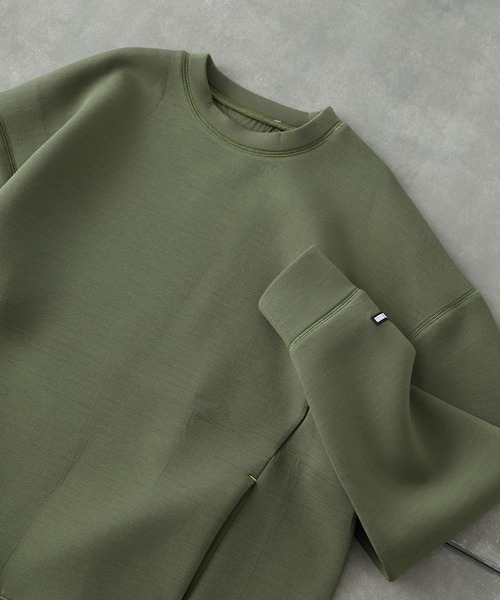 COLONY 2139(コロニートゥーワンスリーナイン)の「ダンボールポケット付きクルーネックプルオーバー※ユニセックス対応(スウェット・メンズ・ホワイト/カーキ/ブラック・X-LARGE/MEDIUM/LARGE)」の18枚目の写真