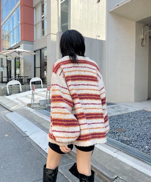 WHO'S WHO gallery（フーズフーギャラリー）の「ブークレボーダーカーデ（カーディガン/ボレロ・レディース・ブラック/パープル/オフホワイト/ブルー・FREE）」の19枚目の写真