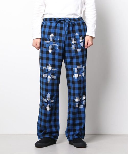 niche.(ニッチ)の「it’s inconspicuous presence By Niche/インコンスピキュアスプレゼンスバイニッチ/Flower Cut Work Nel Easy Pants(その他パンツ・メンズ・ブルー・X-LARGE)」の1枚目の写真