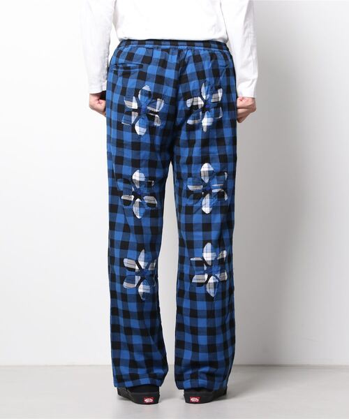 niche.(ニッチ)の「it’s inconspicuous presence By Niche/インコンスピキュアスプレゼンスバイニッチ/Flower Cut Work Nel Easy Pants(その他パンツ・メンズ・ブルー・X-LARGE)」の3枚目の写真