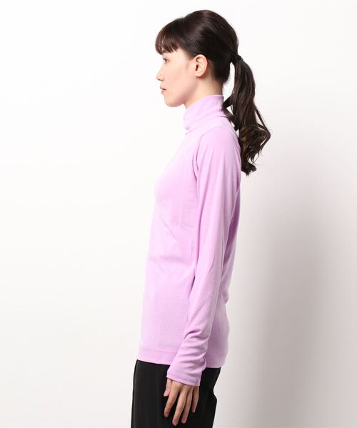 yuw（ユウ）の「FRAISE TURTLE　236108（Tシャツ/カットソー・レディース・ホワイト/ブラック/パープル/イエロー/ブルー・FREE）」の6枚目の写真