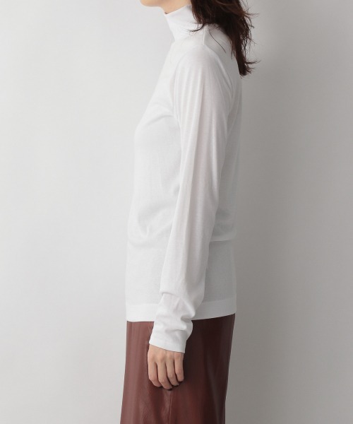 yuw（ユウ）の「FRAISE TURTLE　236108（Tシャツ/カットソー・レディース・ホワイト/ブラック/パープル/イエロー/ブルー・FREE）」の14枚目の写真