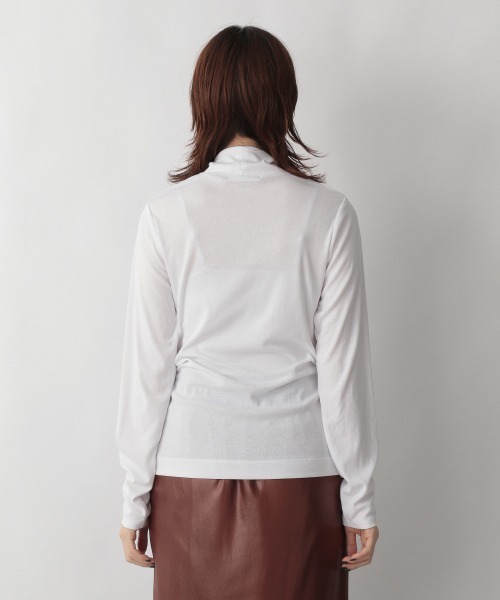 yuw（ユウ）の「FRAISE TURTLE　236108（Tシャツ/カットソー・レディース・ホワイト/ブラック/パープル/イエロー/ブルー・FREE）」の15枚目の写真