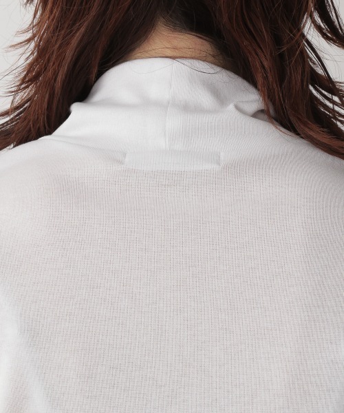 yuw（ユウ）の「FRAISE TURTLE　236108（Tシャツ/カットソー・レディース・ホワイト/ブラック/パープル/イエロー/ブルー・FREE）」の16枚目の写真