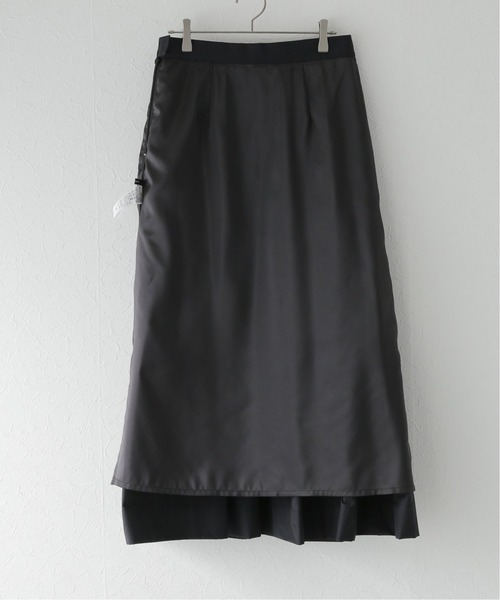 JOURNAL STANDARD（ジャーナルスタンダード）の「メンナイロン ダンプスカート（スカート・レディース・ブラック/ピンク・38/36）」の12枚目の写真
