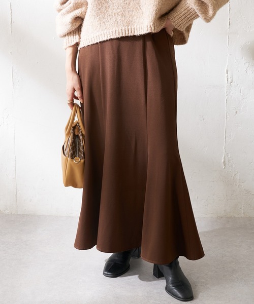 DISCOAT(ディスコート)の「【WEB限定】カラーマーメードスカート(スカート・レディース・ブラック/ブラウン/モカ/ライトベージュ/グリーン/イエロー/ミント/グレー・FREE)」の4枚目の写真