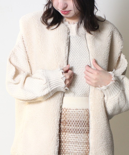 one way（ワンウェイ）の「【oneway】ボアベスト（その他アウター・レディース・ホワイト/ブラック/ダークグリーン・FREE）」の2枚目の写真