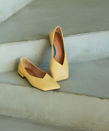 Au BANNISTER | スクエアトゥフラットパンプス(パンプス)