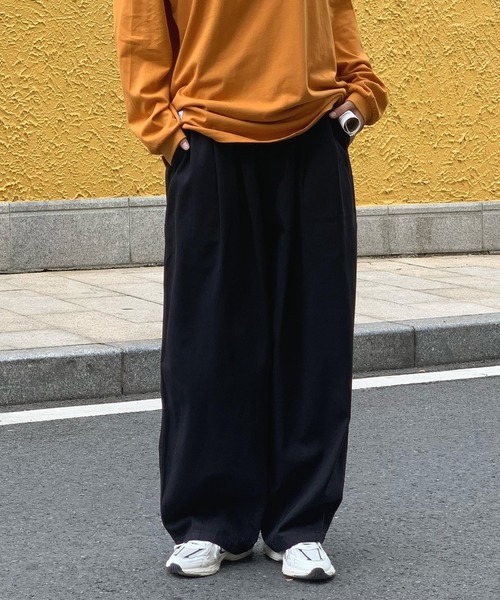 .KOM（ドットコム）の「A'GEM/9 × .kom『.kom/ドットケーオーエム』ルーズシルエット ワイドイージーパンツ（その他パンツ・メンズ・ホワイト/ブラック・M/L）」の11枚目の写真