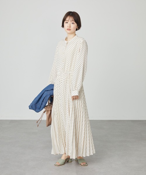 AMERICAN HOLIC（アメリカンホリック）の「スタンドカラープリーツワンピース（ワンピース・レディース・レッド/ドット・M/L）」の2枚目の写真