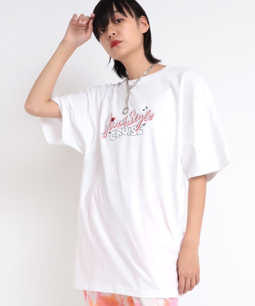 RNA（アールエヌエー）の「M1834 ジャンクロゴＢＩＧロングＴ（Tシャツ/カットソー・レディース・ブラック/ホワイト×レッド/ホワイト×ブルー・MEDIUM）」の22枚目の写真