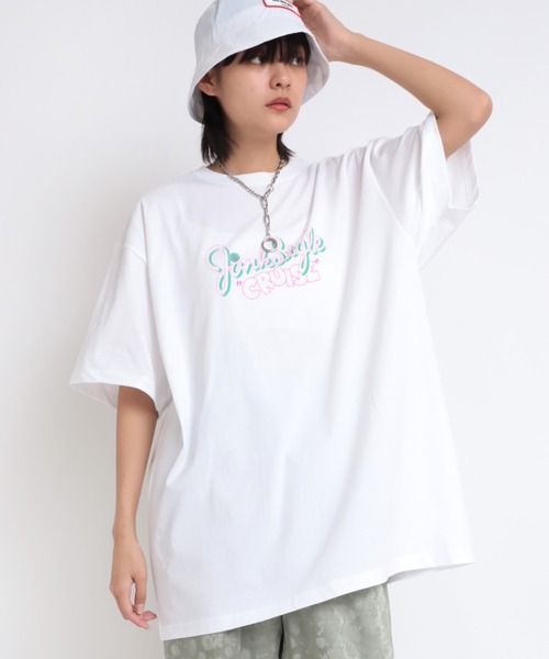 RNA（アールエヌエー）の「M1834 ジャンクロゴＢＩＧロングＴ（Tシャツ/カットソー・レディース・ブラック/ホワイト×レッド/ホワイト×ブルー・MEDIUM）」の8枚目の写真