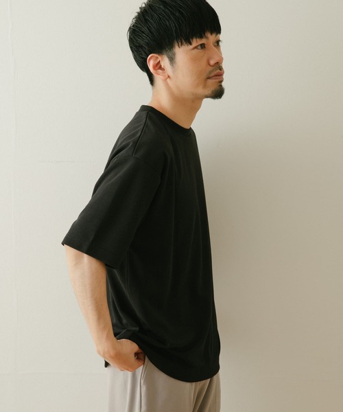 ITEMS URBANRESEARCH（アイテムズ アーバンリサーチ）の「『UR TECH ひやサラクール』 Air Dry ライトポンチ トップス（Tシャツ/カットソー・メンズ・ブラック/ブラウン/グレー系その他・MEDIUM/LARGE）」の9枚目の写真