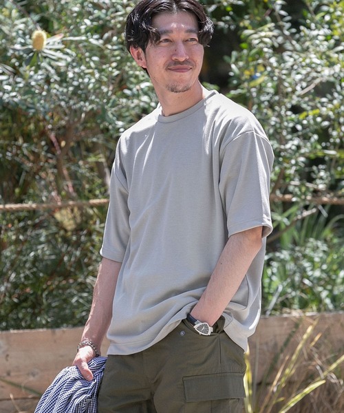 ITEMS URBANRESEARCH（アイテムズ アーバンリサーチ）の「『UR TECH ひやサラクール』 Air Dry ライトポンチ トップス（Tシャツ/カットソー・メンズ・ブラック/ブラウン/グレー系その他・MEDIUM/LARGE）」の13枚目の写真