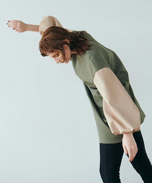 MECRE（メクル）の「バイカラーコクーンミニワンピース（ワンピース・レディース・ブラック/カーキ・F）」の15枚目の写真