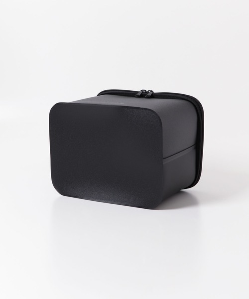 DAIWA(ダイワ)の「DAIWA MULTI PURPOSE BAG L(ショルダーバッグ・メンズ・ブラック・-)」の2枚目の写真