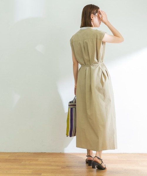 URBAN RESEARCH(アーバンリサーチ)の「バンドカラー配色シャツワンピース(ワンピース・レディース・ベージュ/ネイビー・36/38)」の16枚目の写真