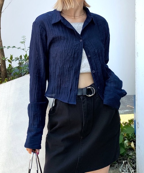 WHO'S WHO gallery（フーズフーギャラリー）の「クリンクルショートシャツ（シャツ/ブラウス・レディース・ブラック/ネイビー/ブラウン・FREE）」の3枚目の写真