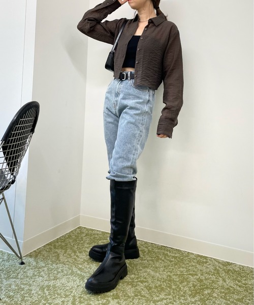 WHO'S WHO gallery（フーズフーギャラリー）の「クリンクルショートシャツ（シャツ/ブラウス・レディース・ブラック/ネイビー/ブラウン・FREE）」の8枚目の写真