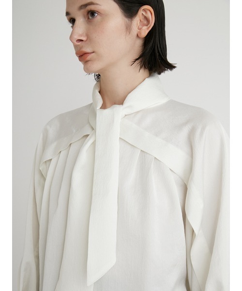 MIESROHE（ミースロエ）の「ボウタイコクーンブラウス　マシーンウォッシャブル（シャツ/ブラウス・レディース・ホワイト/ブラック/ベージュ・FREE）」の10枚目の写真