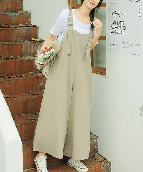 Grandeir（グランディール）の「リネンタッチフレアワイドサロペットパンツ（サロペット/オーバーオール・レディース・ブラック/ベージュ/ライトブラウン・M）」の4枚目の写真