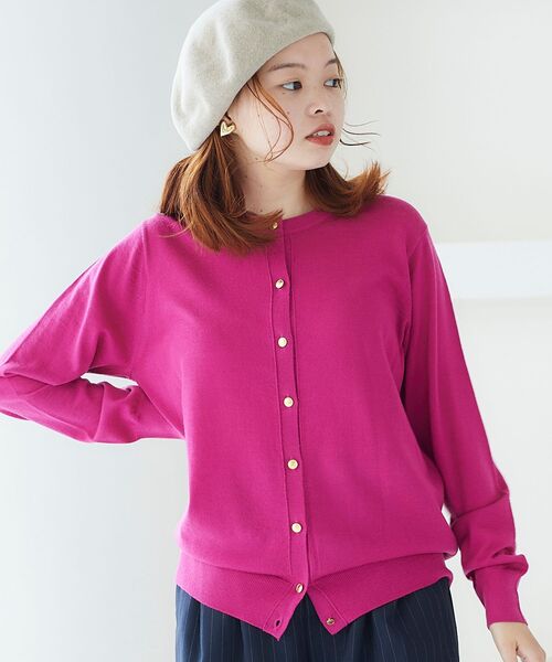 le.coeur blanc（ルクールブラン）の「ウォッシャブルウールクルーネックカーディガン（カーディガン/ボレロ・レディース・オフホワイト/ピンク/ブルー/ブラック・38）」の4枚目の写真