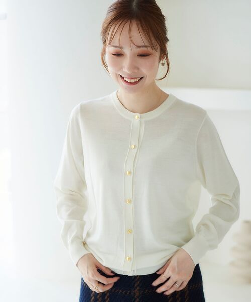 le.coeur blanc（ルクールブラン）の「ウォッシャブルウールクルーネックカーディガン（カーディガン/ボレロ・レディース・オフホワイト/ピンク/ブルー/ブラック・38）」の21枚目の写真