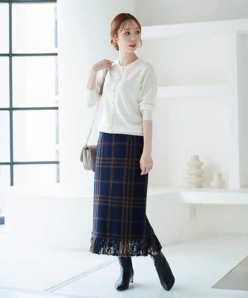 le.coeur blanc（ルクールブラン）の「ウォッシャブルウールクルーネックカーディガン（カーディガン/ボレロ・レディース・オフホワイト/ピンク/ブルー/ブラック・38）」の9枚目の写真