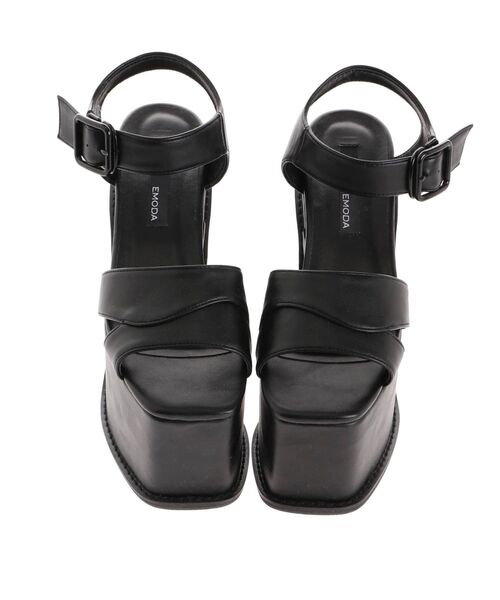 EMODA（エモダ）の「アシンメトリーカットバルキーサンダル（サンダル・レディース・ホワイト/ブラック・LARGE/MEDIUM/SMALL）」の21枚目の写真