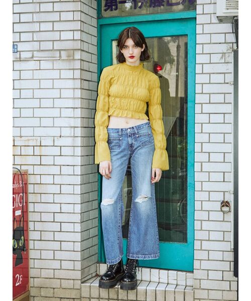 jouetie（ジュエティ）の「ローライズワイドデニム（デニムパンツ・レディース・ライトブルー/ブラック・SMALL/MEDIUM）」の4枚目の写真