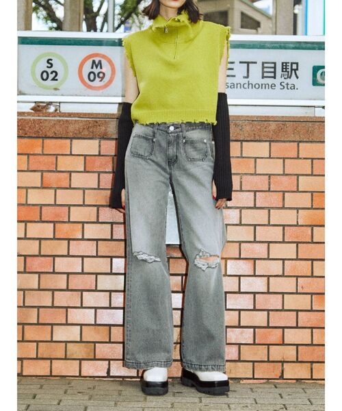 jouetie（ジュエティ）の「ローライズワイドデニム（デニムパンツ・レディース・ライトブルー/ブラック・SMALL/MEDIUM）」の9枚目の写真